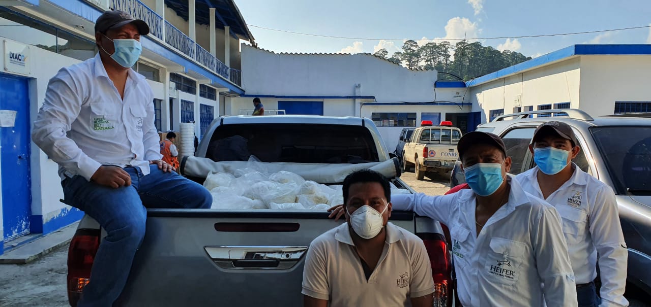 Heifer Guatemala staff are supporting emergency relief efforts in the wake of Hurricanes Eta and Iota. Image by Gerson Coy.